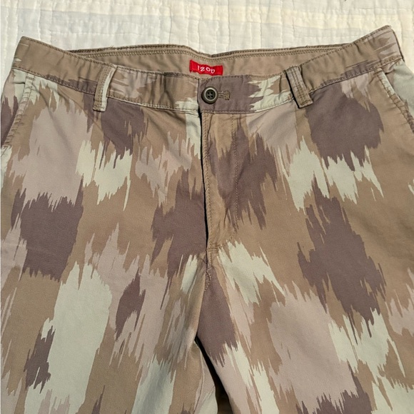 Izod Camouflage Chinos - Picture 3 of 6